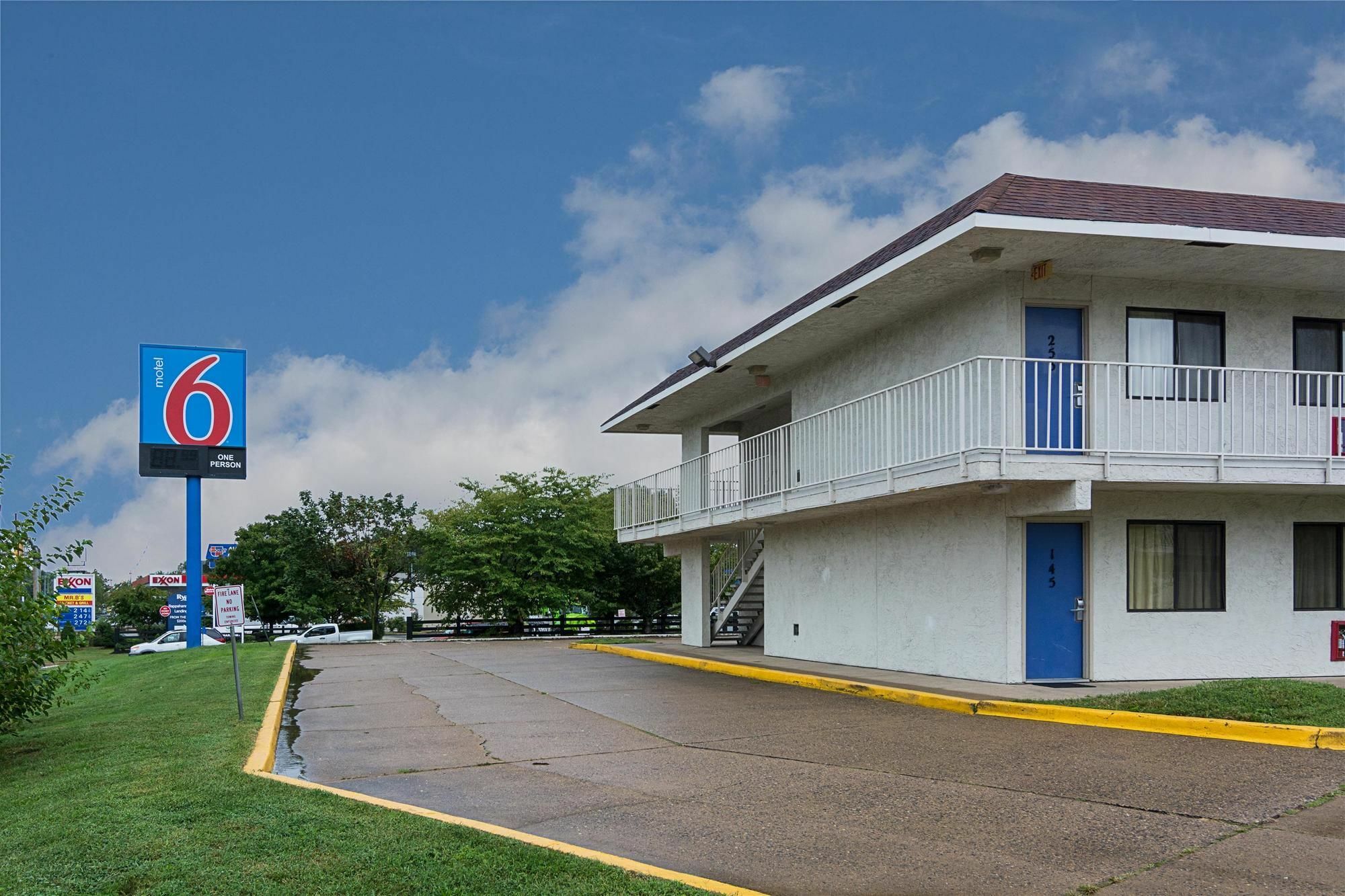 Motel 6 Fredericksburg, Va - North Екстер'єр фото